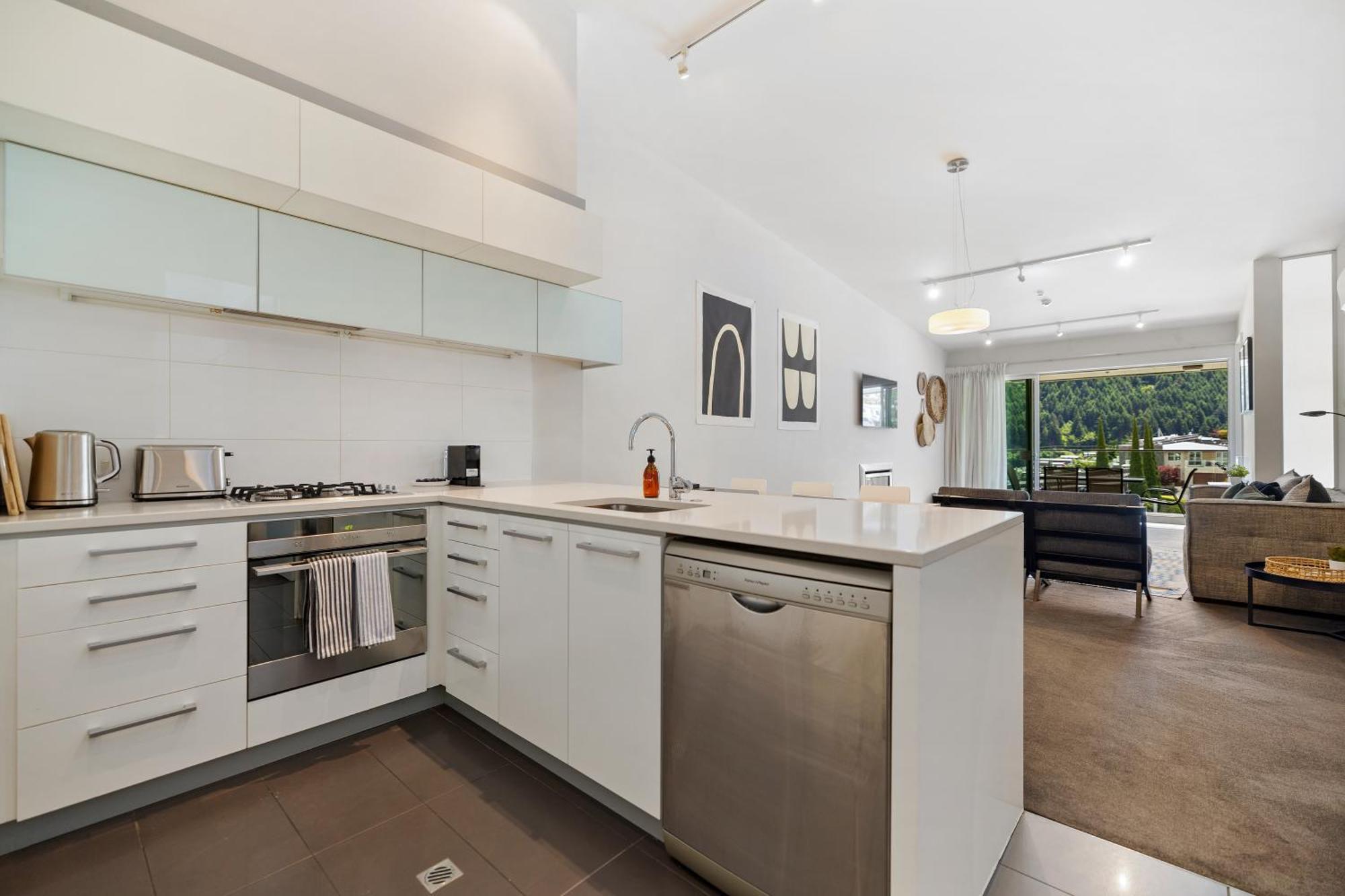 Stylish Haven Luxury Interiors In Prime Location Διαμέρισμα Κουίνσταουν Εξωτερικό φωτογραφία