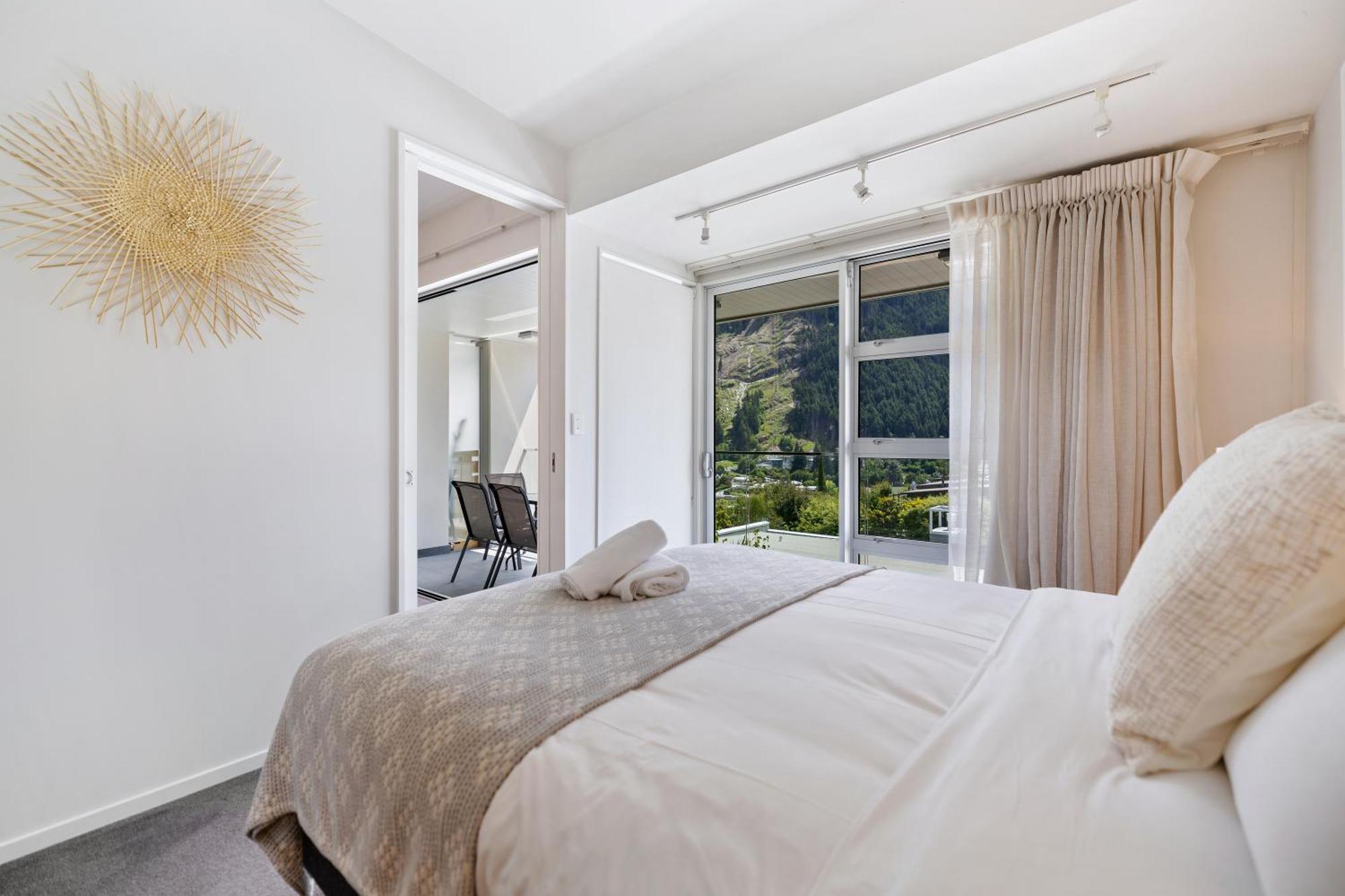 Stylish Haven Luxury Interiors In Prime Location Διαμέρισμα Κουίνσταουν Εξωτερικό φωτογραφία