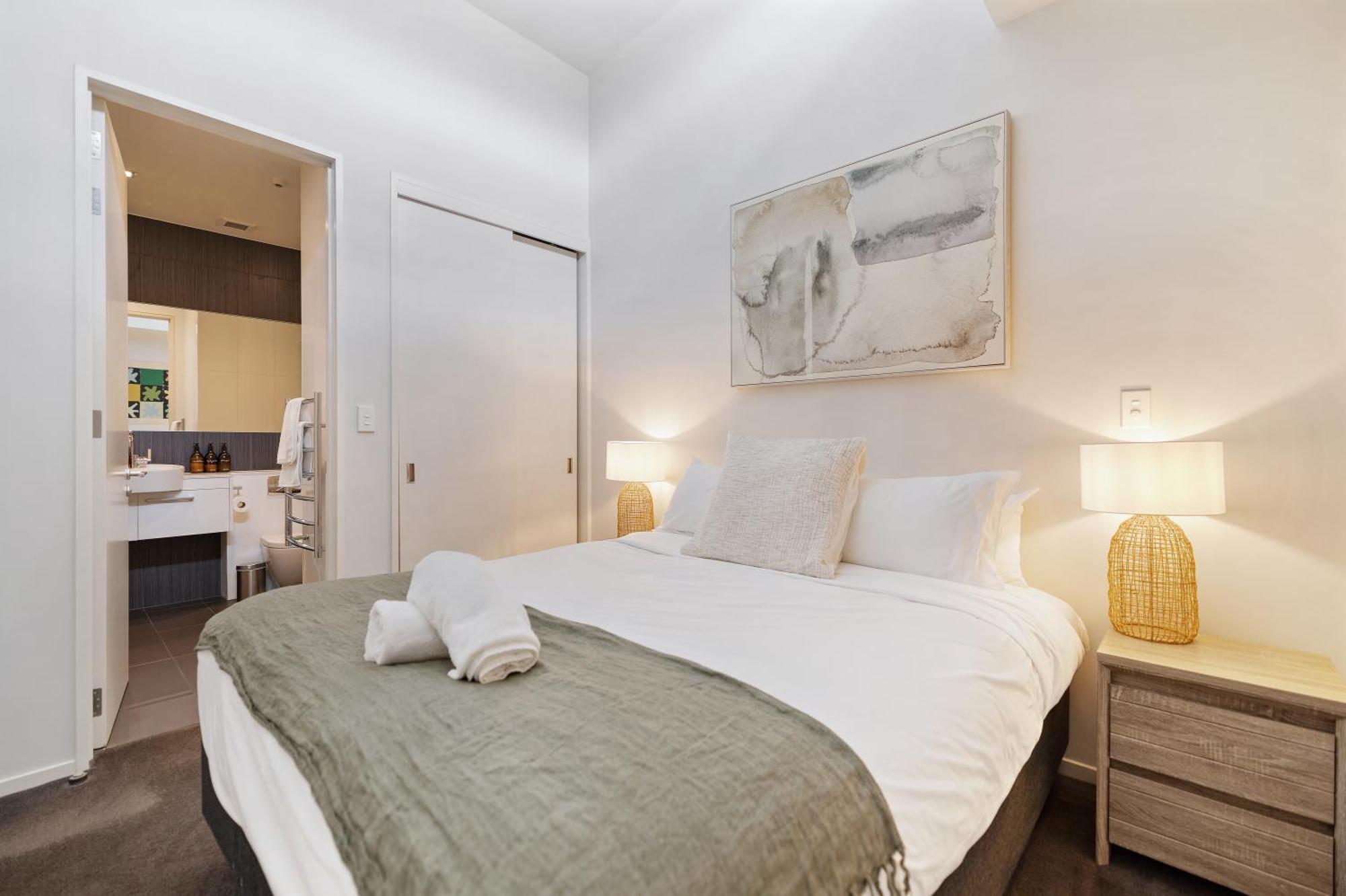 Stylish Haven Luxury Interiors In Prime Location Διαμέρισμα Κουίνσταουν Εξωτερικό φωτογραφία